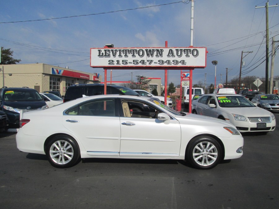 2011 Lexus ES 350 4dr Sdn, available for sale in Levittown, Pennsylvania | Levittown Auto. Levittown, Pennsylvania