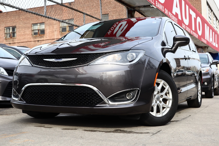 2020 Chrysler Pacifica Touring FWD, available for sale in Jamaica, New York | Hillside Auto Mall Inc.. Jamaica, New York