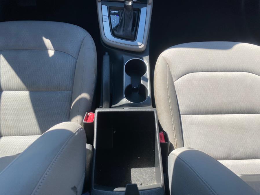 2017 Hyundai Elantra SE 2.0L Auto (Ulsan Plant), available for sale in Irvington , New Jersey | Auto Haus of Irvington Corp. Irvington , New Jersey 2017 Hyundai Elantra SE 2.0L Auto (Ulsan Plant), available for sale in Irvington , New Jersey | Auto Haus of Irvington Corp. Irvington , New Jersey