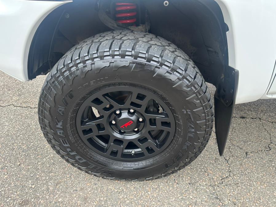 2015 Toyota Tacoma 4WD Double Cab V6 AT TRD Pro (Natl), available for sale in South Windsor, Connecticut | Mike And Tony Auto Sales, Inc. South Windsor, Connecticut 2015 Toyota Tacoma 4WD Double Cab V6 AT TRD Pro (Natl), available for sale in South Windsor, Connecticut | Mike And Tony Auto Sales, Inc. South Windsor, Connecticut