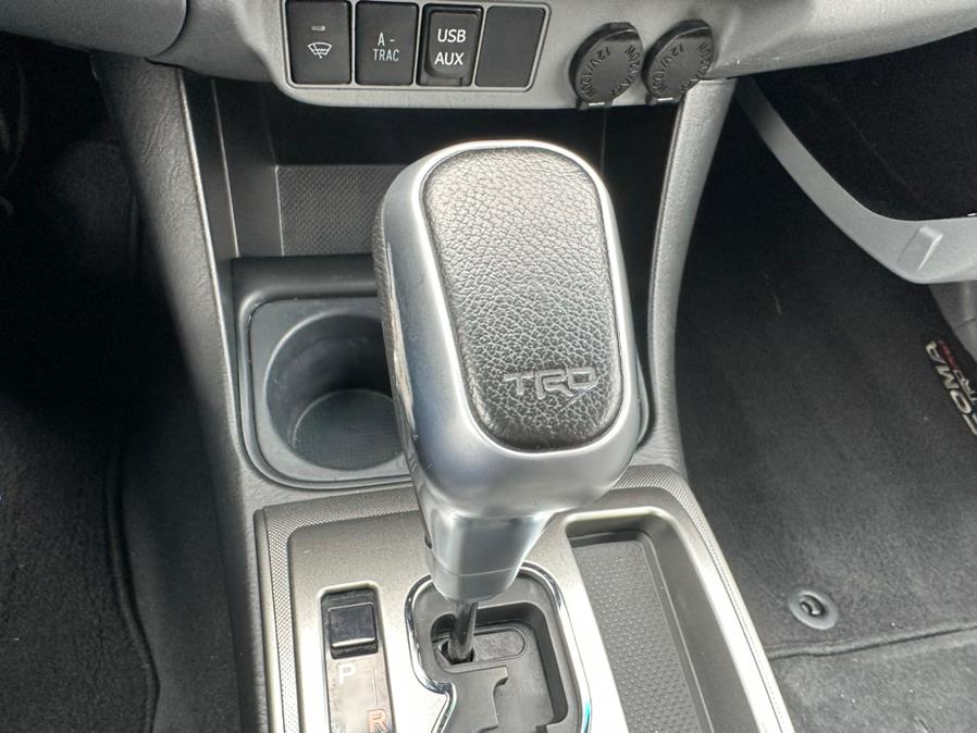 2015 Toyota Tacoma 4WD Double Cab V6 AT TRD Pro (Natl), available for sale in South Windsor, Connecticut | Mike And Tony Auto Sales, Inc. South Windsor, Connecticut 2015 Toyota Tacoma 4WD Double Cab V6 AT TRD Pro (Natl), available for sale in South Windsor, Connecticut | Mike And Tony Auto Sales, Inc. South Windsor, Connecticut