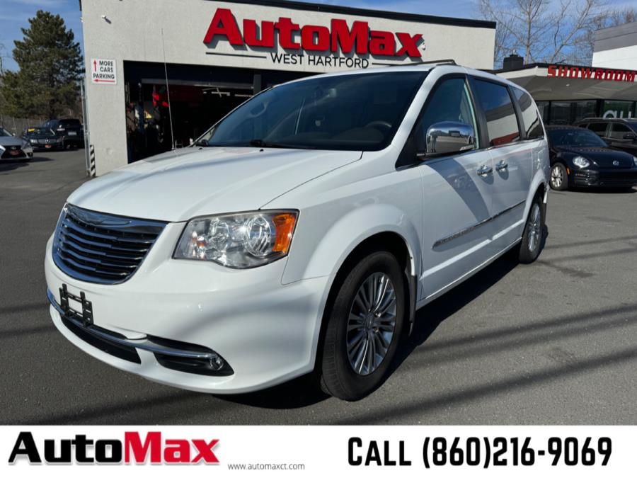 Used 2015 Chrysler Town & Country in West Hartford, Connecticut | AutoMax. West Hartford, Connecticut