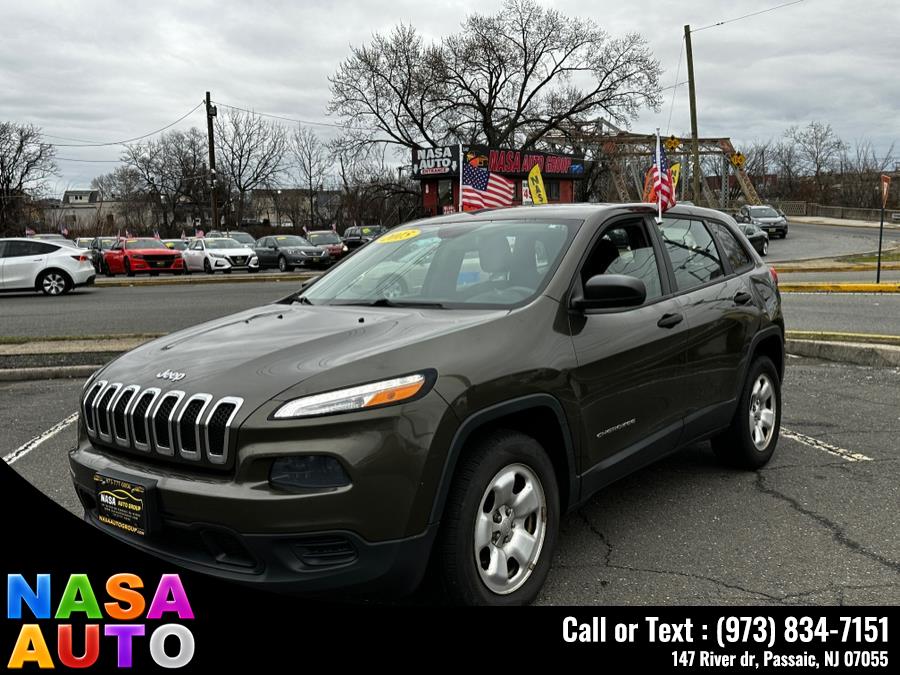 2015 Jeep Cherokee 4WD 4dr Sport, available for sale in Passaic, New Jersey | Nasa Auto. Passaic, New Jersey