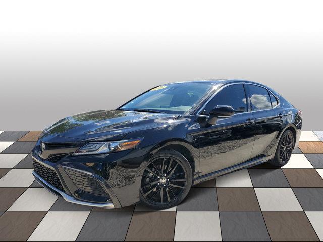 Used 2021 Toyota Camry in Fort Lauderdale, Florida | CarLux Fort Lauderdale. Fort Lauderdale, Florida