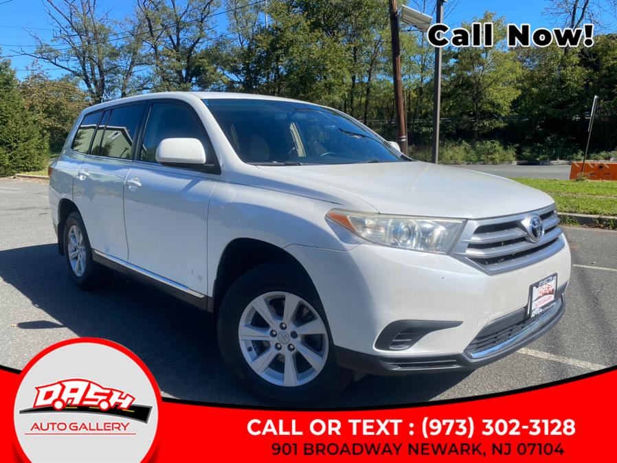 2013 Toyota Highlander FWD 4dr V6 SE (Natl), available for sale in Newark, New Jersey | Dash Auto Gallery Inc.. Newark, New Jersey