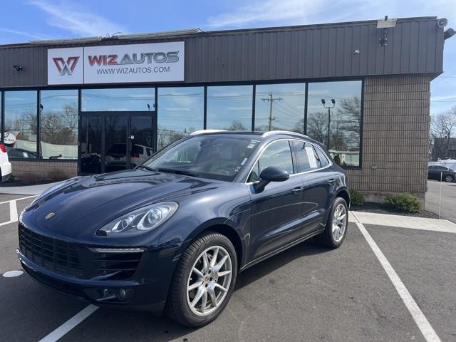 Used 2017 Porsche Macan in Stratford, Connecticut | Wiz Leasing Inc. Stratford, Connecticut