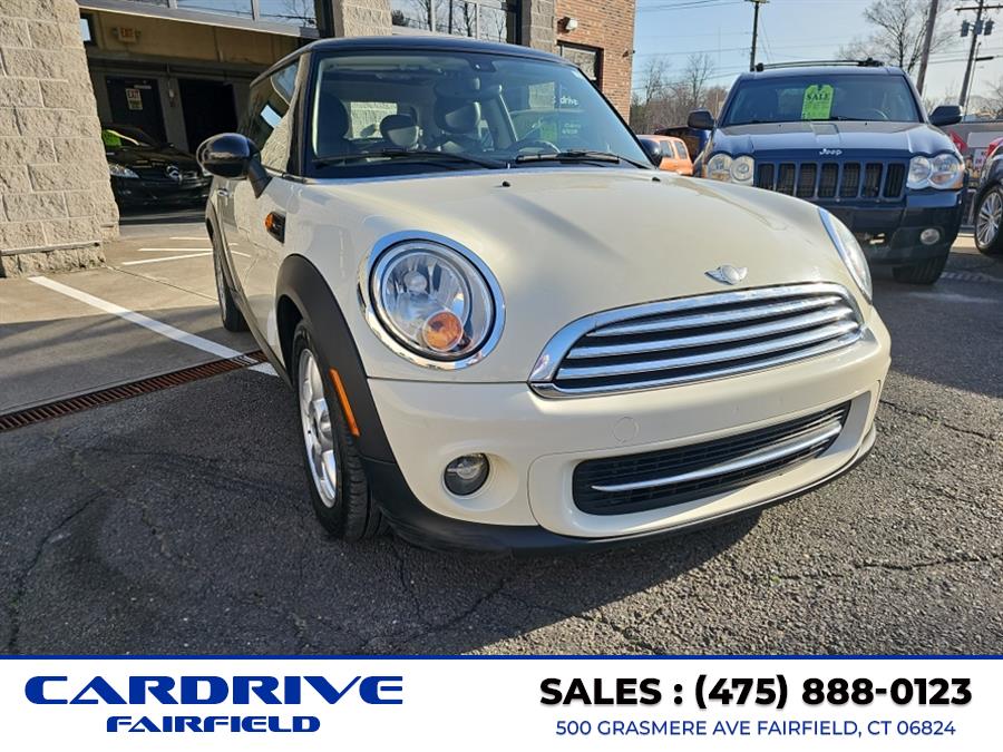 2013 MINI Cooper Hardtop 2dr Cpe, available for sale in New Haven, Connecticut | Performance Auto Sales LLC. New Haven, Connecticut