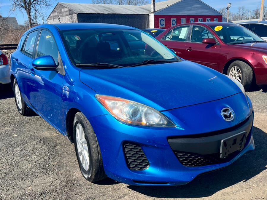 2012 Mazda Mazda3 5dr HB Auto i Touring, available for sale in Wallingford, Connecticut | Wallingford Auto Center LLC. Wallingford, Connecticut