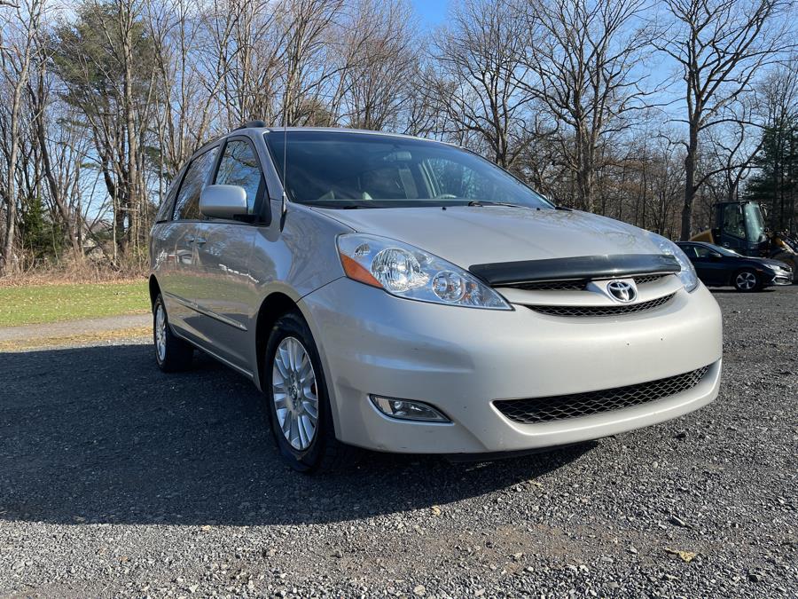 Used 2010 Toyota Sienna in Plainville, Connecticut | Choice Group LLC Choice Motor Car. Plainville, Connecticut