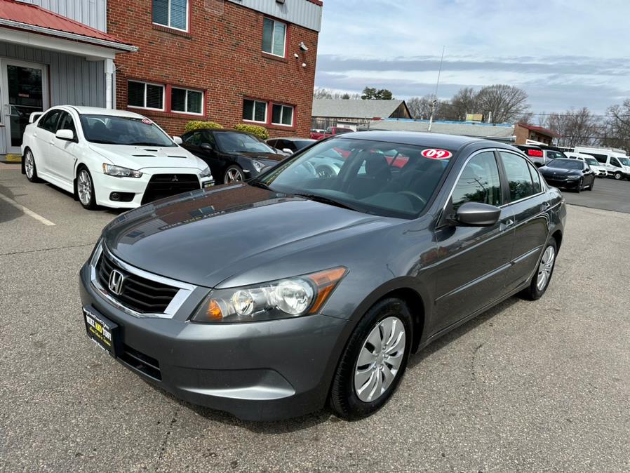 2009 Honda Accord Sdn 4dr I4 Auto LX, available for sale in South Windsor, Connecticut | Mike And Tony Auto Sales, Inc. South Windsor, Connecticut