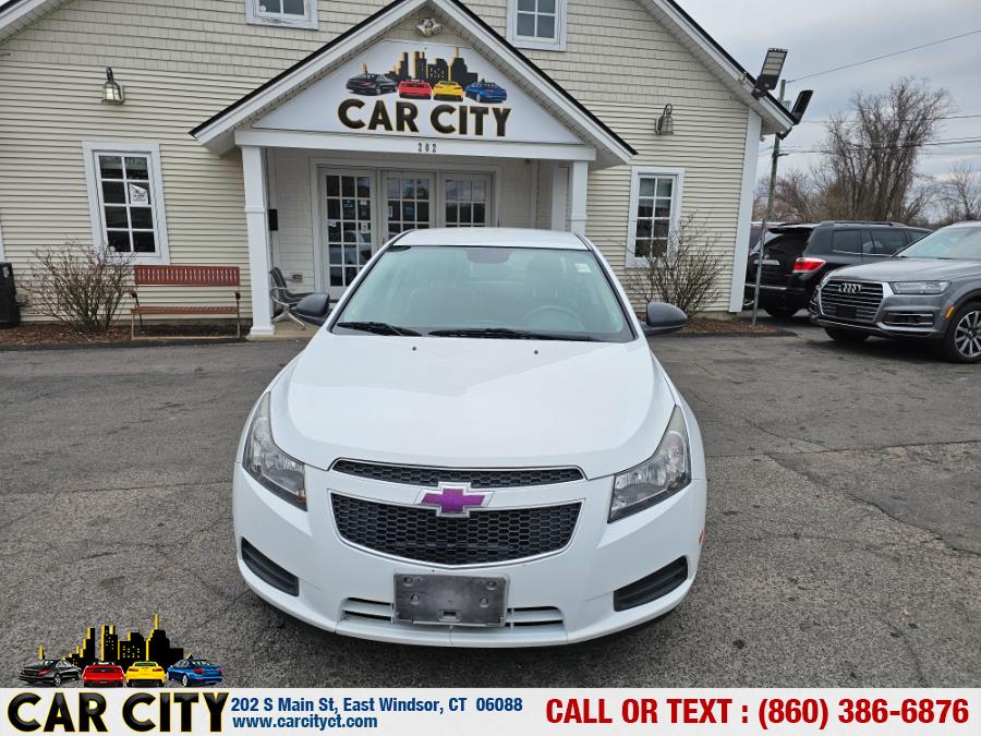 2014 Chevrolet Cruze 4dr Sdn Auto LS, available for sale in East Windsor, Connecticut | Car City LLC. East Windsor, Connecticut