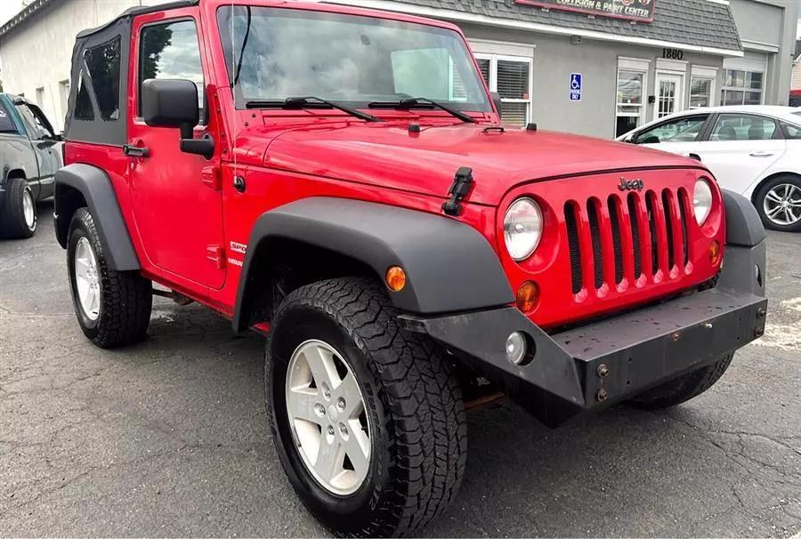 Used 2012 Jeep Wrangler in Plainfield, New Jersey | Lux Auto Sales of NJ. Plainfield, New Jersey
