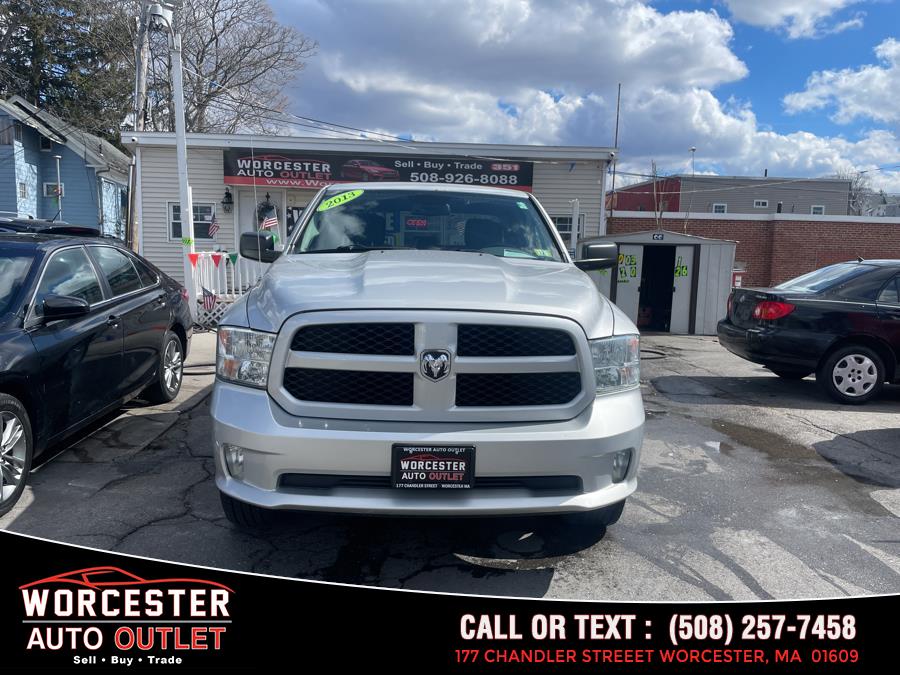 Used 2013 Ram 1500 in Worcester, Massachusetts | Worcester Auto Outlet LLC. Worcester, Massachusetts