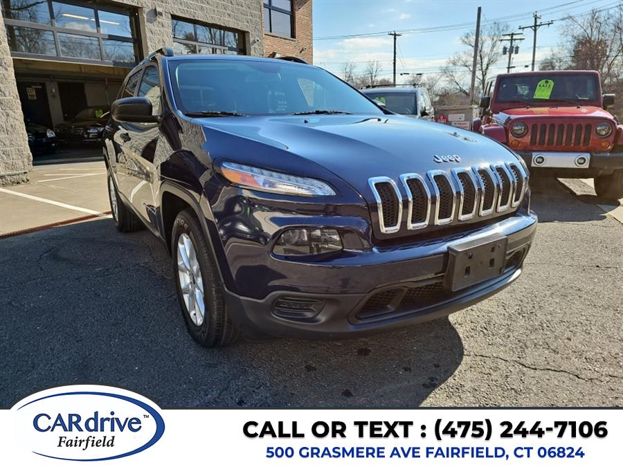 Used 2016 Jeep Cherokee in Fairfield, Connecticut | CARdrive™ Fairfield. Fairfield, Connecticut
