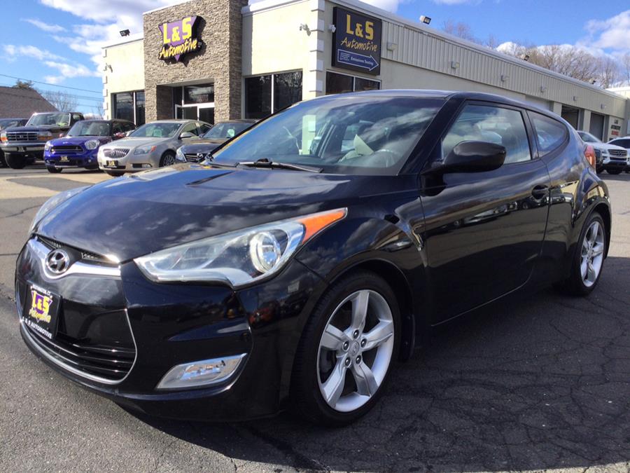 2014 Hyundai Veloster 3dr Cpe Auto w/Gray Int, available for sale in Plantsville, Connecticut | L&S Automotive LLC. Plantsville, Connecticut