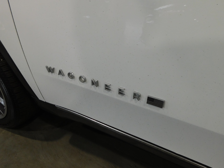 2022 Jeep Wagoneer Series III photo 13