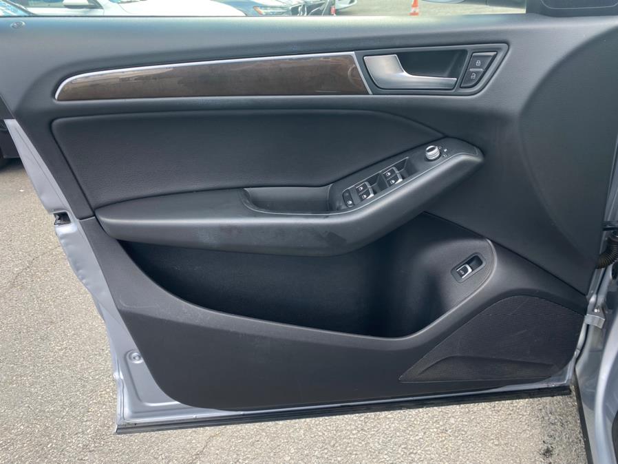 2016 Audi Q5 quattro 4dr 2.0T Premium, available for sale in Irvington , New Jersey | Auto Haus of Irvington Corp. Irvington , New Jersey 2016 Audi Q5 quattro 4dr 2.0T Premium, available for sale in Irvington , New Jersey | Auto Haus of Irvington Corp. Irvington , New Jersey