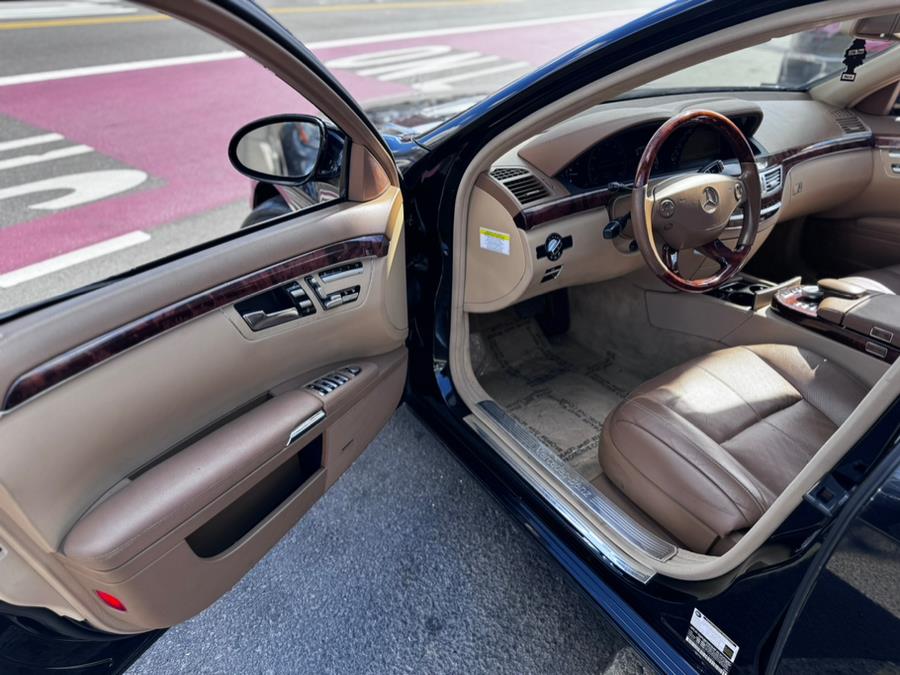 2008 Mercedes-Benz S-Class 4dr Sdn 5.5L V8 4MATIC, available for sale in BROOKLYN, New York | Deals on Wheels International Auto. BROOKLYN, New York 2008 Mercedes-Benz S-Class 4dr Sdn 5.5L V8 4MATIC, available for sale in BROOKLYN, New York | Deals on Wheels International Auto. BROOKLYN, New York