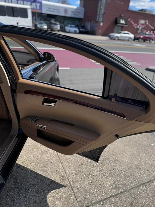 2008 Mercedes-Benz S-Class 4dr Sdn 5.5L V8 4MATIC, available for sale in BROOKLYN, New York | Deals on Wheels International Auto. BROOKLYN, New York 2008 Mercedes-Benz S-Class 4dr Sdn 5.5L V8 4MATIC, available for sale in BROOKLYN, New York | Deals on Wheels International Auto. BROOKLYN, New York