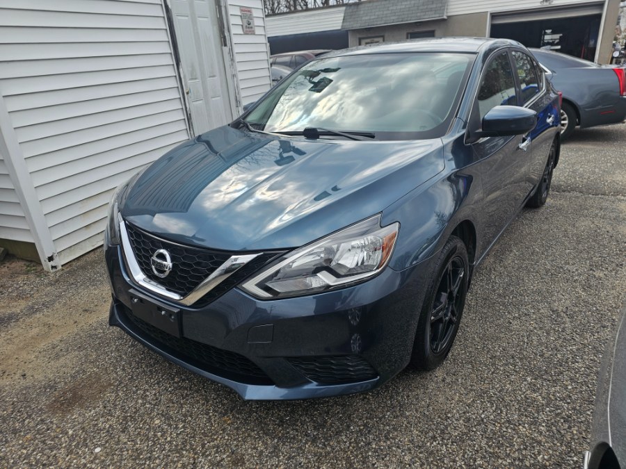 Used 2016 Nissan Sentra in Patchogue, New York | Romaxx Truxx. Patchogue, New York