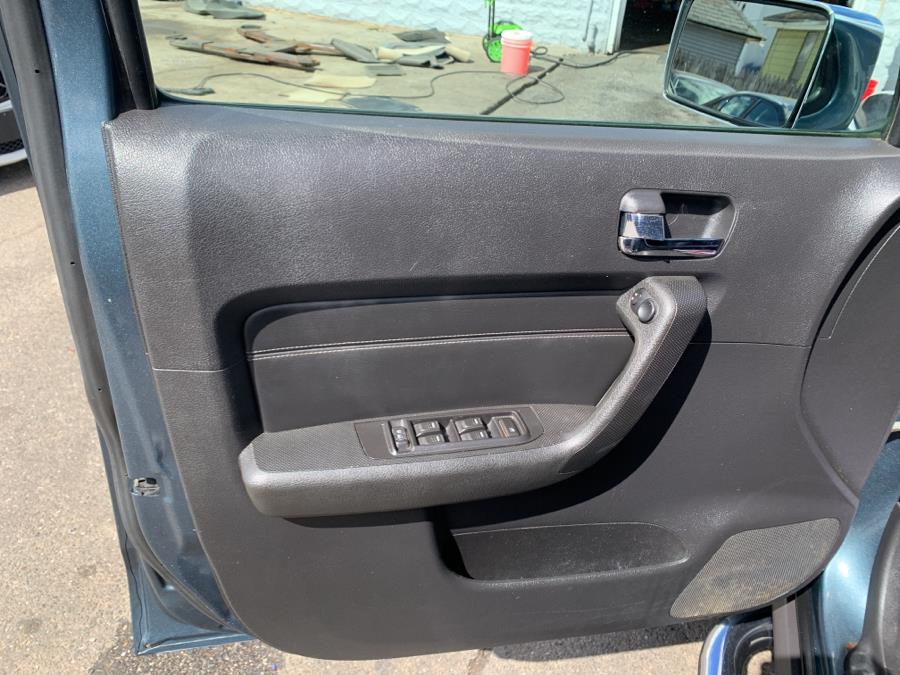 2006 HUMMER H3 4dr 4WD SUV, available for sale in Springfield, Massachusetts | Absolute Motors Inc. Springfield, Massachusetts 2006 HUMMER H3 4dr 4WD SUV, available for sale in Springfield, Massachusetts | Absolute Motors Inc. Springfield, Massachusetts
