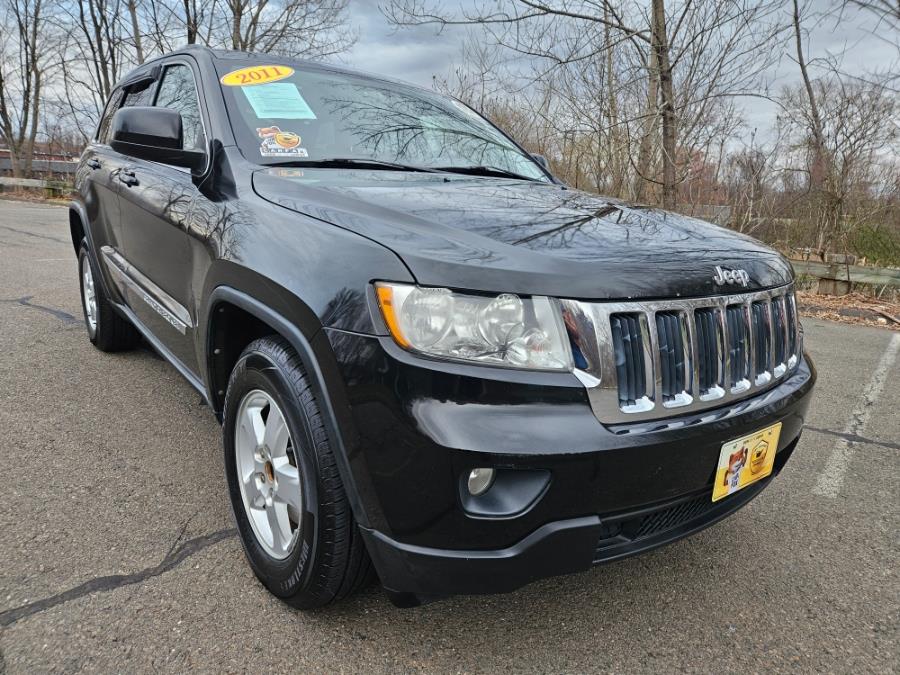 Used 2011 Jeep Grand Cherokee in New Britain, Connecticut | Supreme Automotive. New Britain, Connecticut