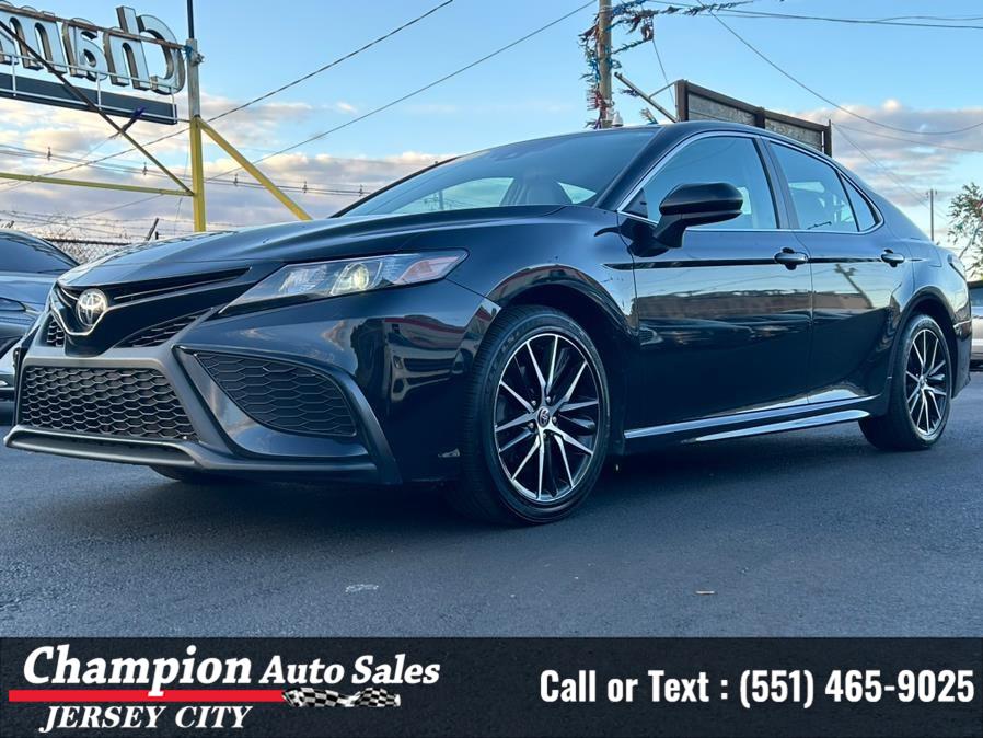 2022 Toyota Camry SE Nightshade Auto (Natl), available for sale in Jersey City, New Jersey | Champion Auto Sales. Jersey City, New Jersey