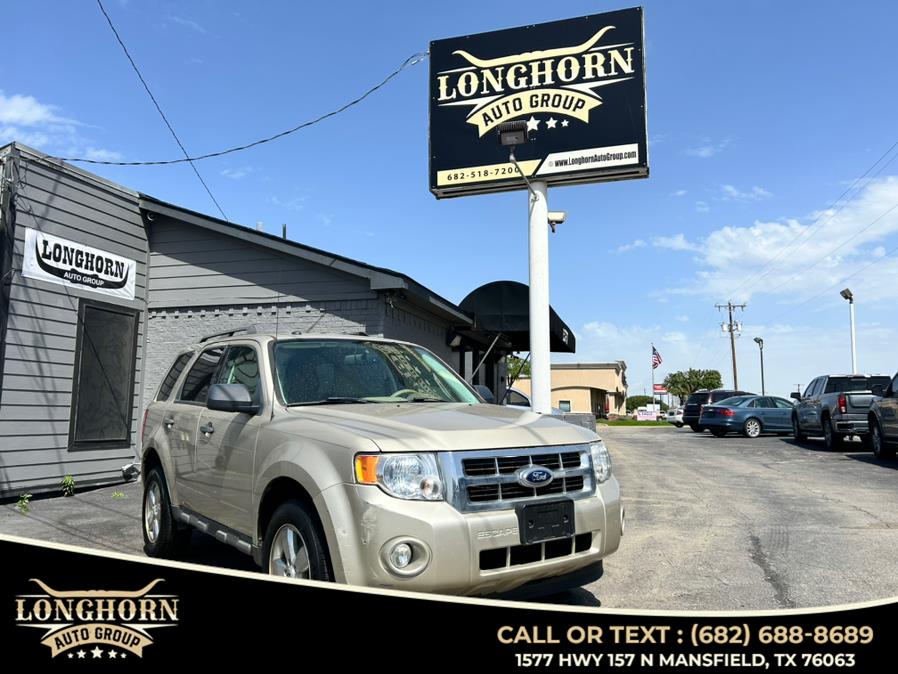 2012 Ford Escape FWD 4dr XLT, available for sale in Mansfield, Texas | Longhorn Auto Group. Mansfield, Texas