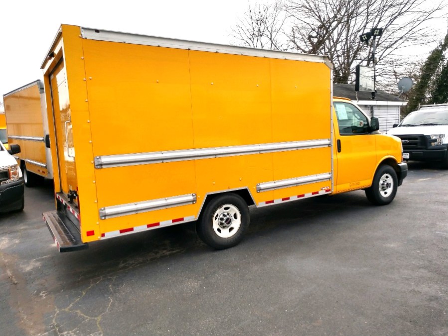 Used 2018 GMC Savana 3500 12 FT BOX TRUCK in COPIAGUE, New York | Warwick Auto Sales Inc. COPIAGUE, New York