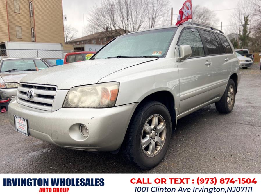 2004 Toyota Highlander 4dr V6 4WD w/3rd Row (Natl), available for sale in Irvington, New Jersey | Irvington Wholesale Group. Irvington, New Jersey