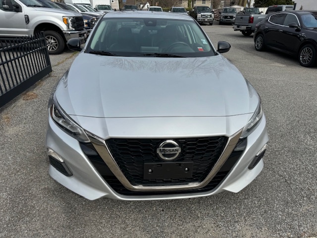 Used 2021 Nissan Altima in Huntington Station, New York | Huntington Auto Mall. Huntington Station, New York