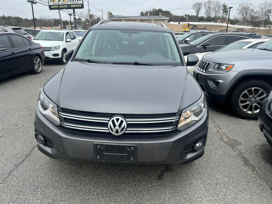 2013 Volkswagen Tiguan 4WD 4dr Auto SE w/Sunroof & Nav, available for sale in Raynham, Massachusetts | J & A Auto Center. Raynham, Massachusetts