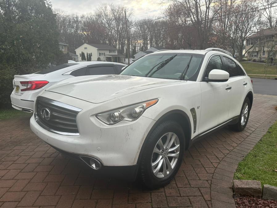 Used 2014 INFINITI QX70 in Jersey City, New Jersey | Car Valley Group. Jersey City, New Jersey