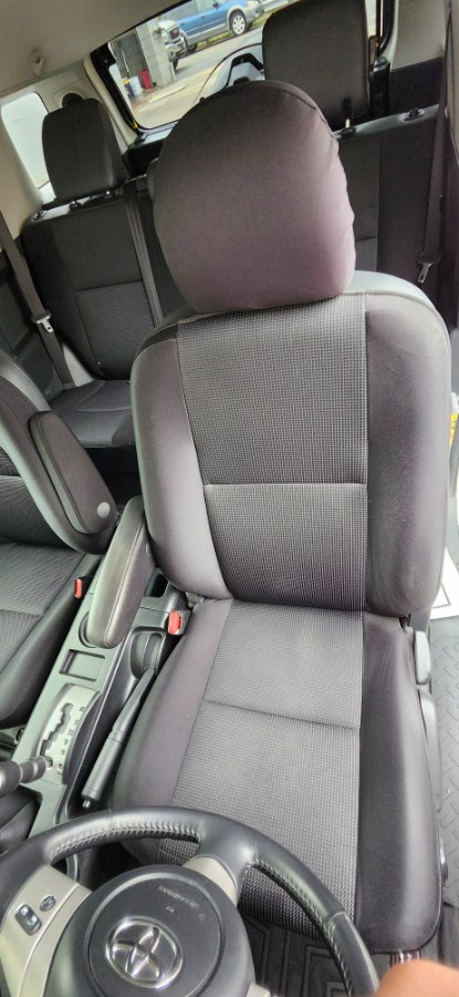 2013 Toyota FJ Cruiser 4WD 4dr Auto (Natl), available for sale in Clinton, Connecticut | M&M Motors International. Clinton, Connecticut 2013 Toyota FJ Cruiser 4WD 4dr Auto (Natl), available for sale in Clinton, Connecticut | M&M Motors International. Clinton, Connecticut