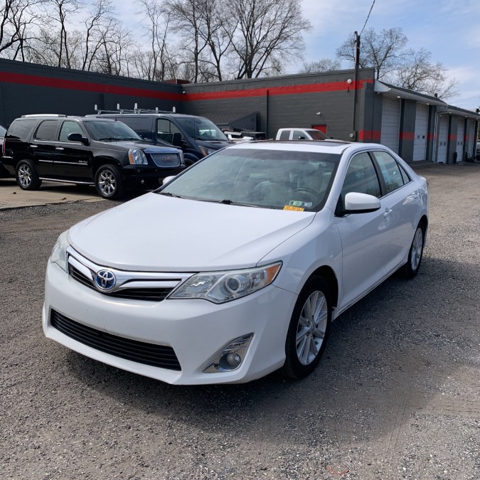 Used 2012 Toyota Camry Hybrid in West Hartford, Connecticut | AutoMax. West Hartford, Connecticut