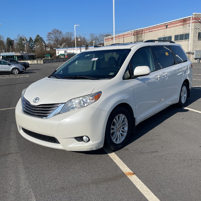 2016 Toyota Sienna 5dr 8-Pass Van XLE Premium  FWD (Natl), available for sale in Brooklyn, New York | Top Line Auto Inc.. Brooklyn, New York