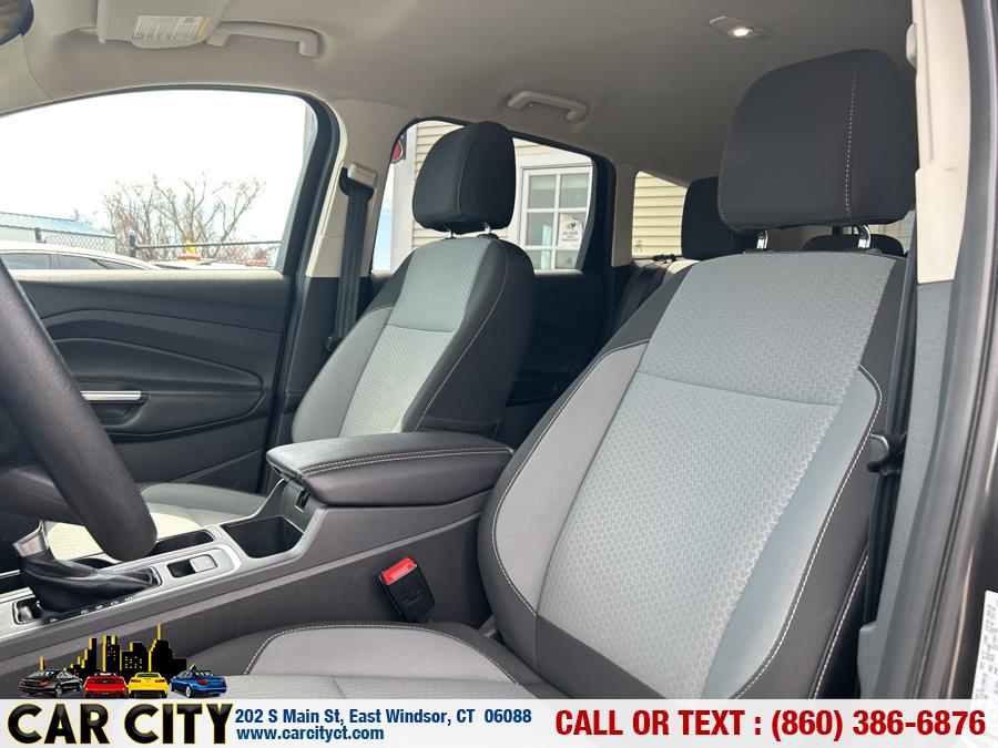 2017 Ford Escape SE 4WD, available for sale in East Windsor, Connecticut | Car City LLC. East Windsor, Connecticut 2017 Ford Escape SE 4WD, available for sale in East Windsor, Connecticut | Car City LLC. East Windsor, Connecticut