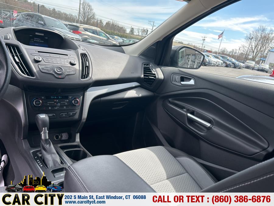 2017 Ford Escape SE 4WD, available for sale in East Windsor, Connecticut | Car City LLC. East Windsor, Connecticut 2017 Ford Escape SE 4WD, available for sale in East Windsor, Connecticut | Car City LLC. East Windsor, Connecticut