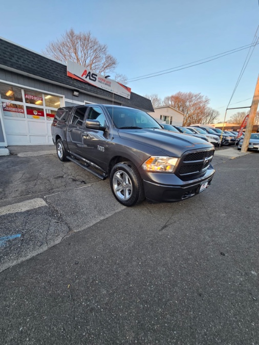 Used 2016 Dodge Ram Pickup in Milford, Connecticut | Adonai Auto Sales LLC. Milford, Connecticut