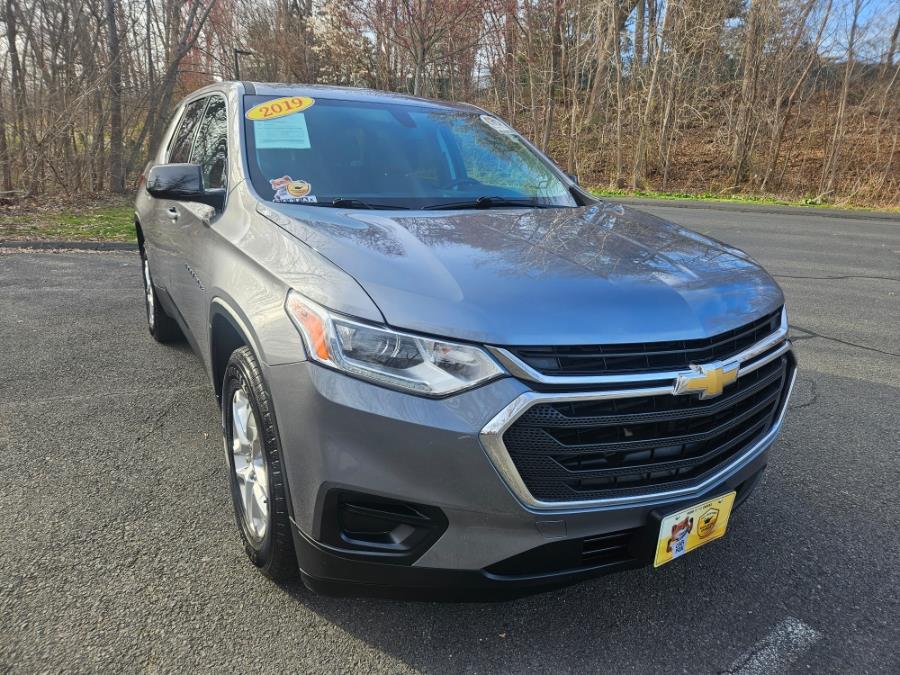 2019 Chevrolet Traverse AWD 4dr LS w/1LS, available for sale in New Britain, Connecticut | Supreme Automotive. New Britain, Connecticut
