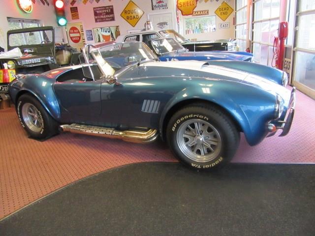 Used 2004 Shelby Superformance in Patchogue, New York | Jayware Cars Trucks Vans. Patchogue, New York