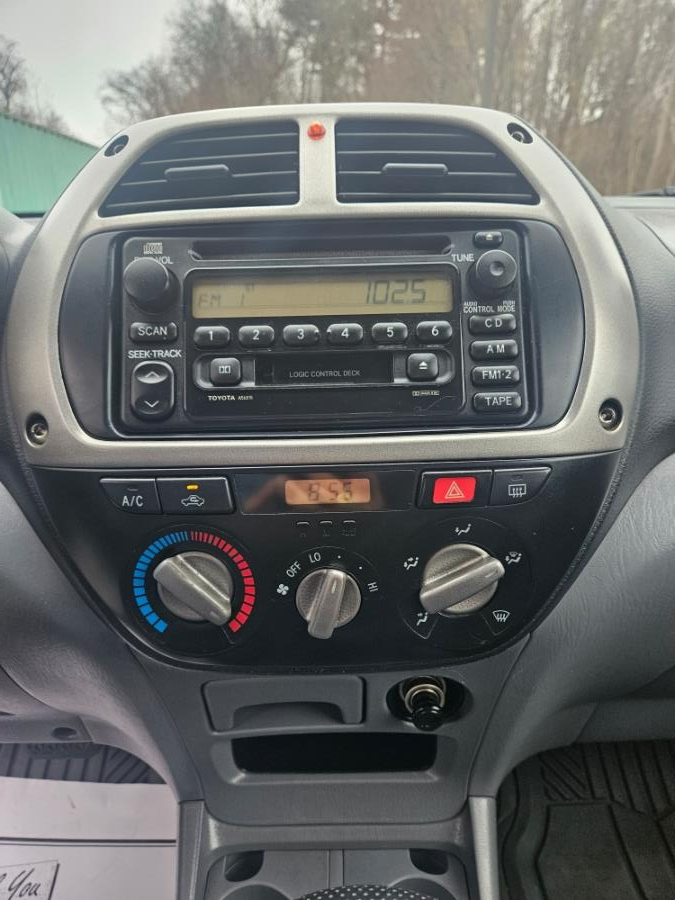 2002 Toyota RAV4 4dr Auto 4WD (Natl), available for sale in New Britain, Connecticut | Supreme Automotive. New Britain, Connecticut 2002 Toyota RAV4 4dr Auto 4WD (Natl), available for sale in New Britain, Connecticut | Supreme Automotive. New Britain, Connecticut