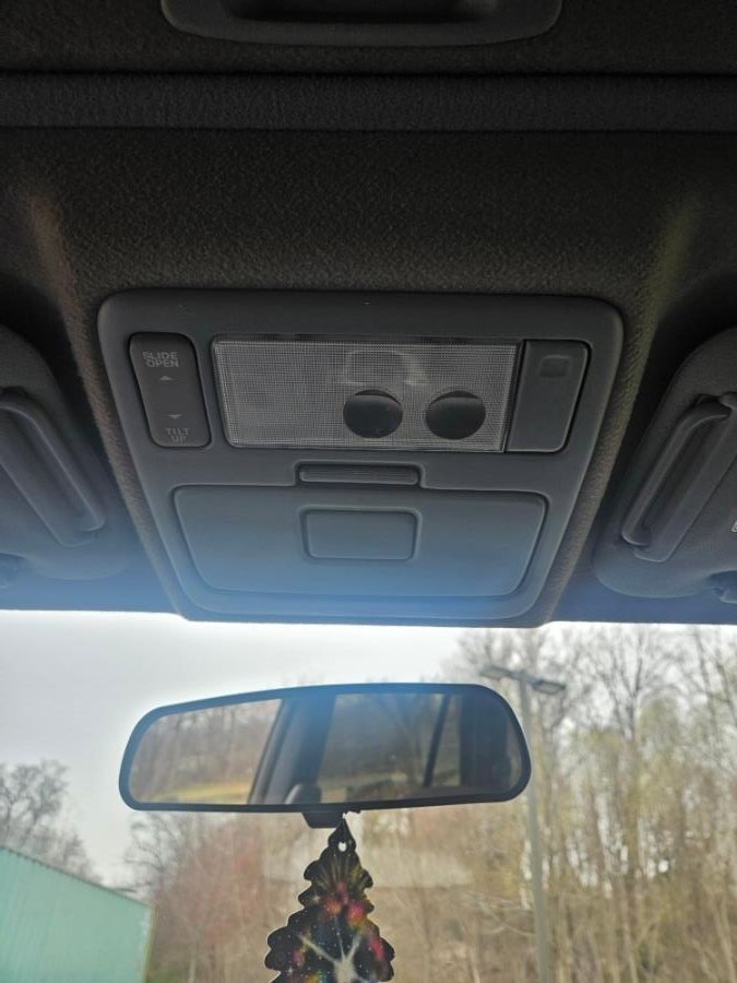 2002 Toyota RAV4 4dr Auto 4WD (Natl), available for sale in New Britain, Connecticut | Supreme Automotive. New Britain, Connecticut 2002 Toyota RAV4 4dr Auto 4WD (Natl), available for sale in New Britain, Connecticut | Supreme Automotive. New Britain, Connecticut