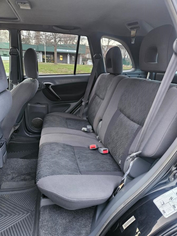 2002 Toyota RAV4 4dr Auto 4WD (Natl), available for sale in New Britain, Connecticut | Supreme Automotive. New Britain, Connecticut 2002 Toyota RAV4 4dr Auto 4WD (Natl), available for sale in New Britain, Connecticut | Supreme Automotive. New Britain, Connecticut