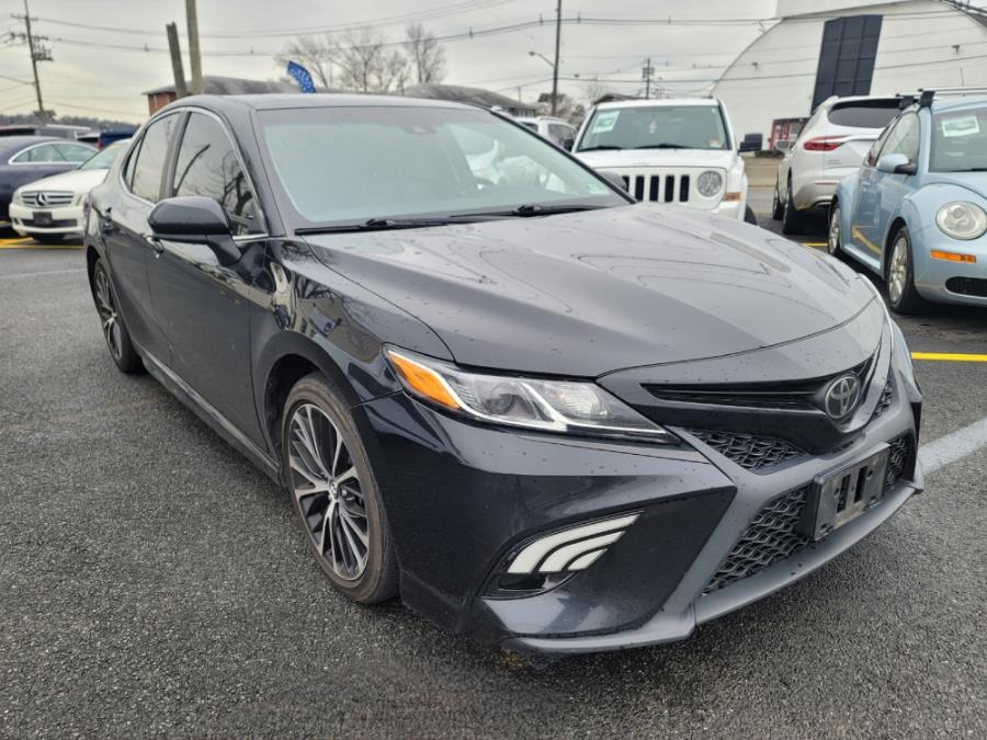 2018 Toyota Camry SE Auto (Natl), available for sale in Lodi, New Jersey | AW Auto & Truck Wholesalers, Inc. Lodi, New Jersey