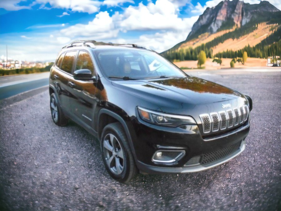 2019 Jeep Cherokee High Altitud 4x4, available for sale in Waterbury, Connecticut | Jim Juliani Motors. Waterbury, Connecticut