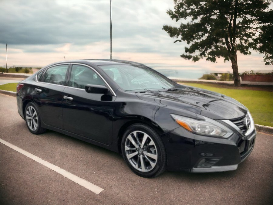 Used 2017 Nissan Altima in Waterbury, Connecticut | Jim Juliani Motors. Waterbury, Connecticut