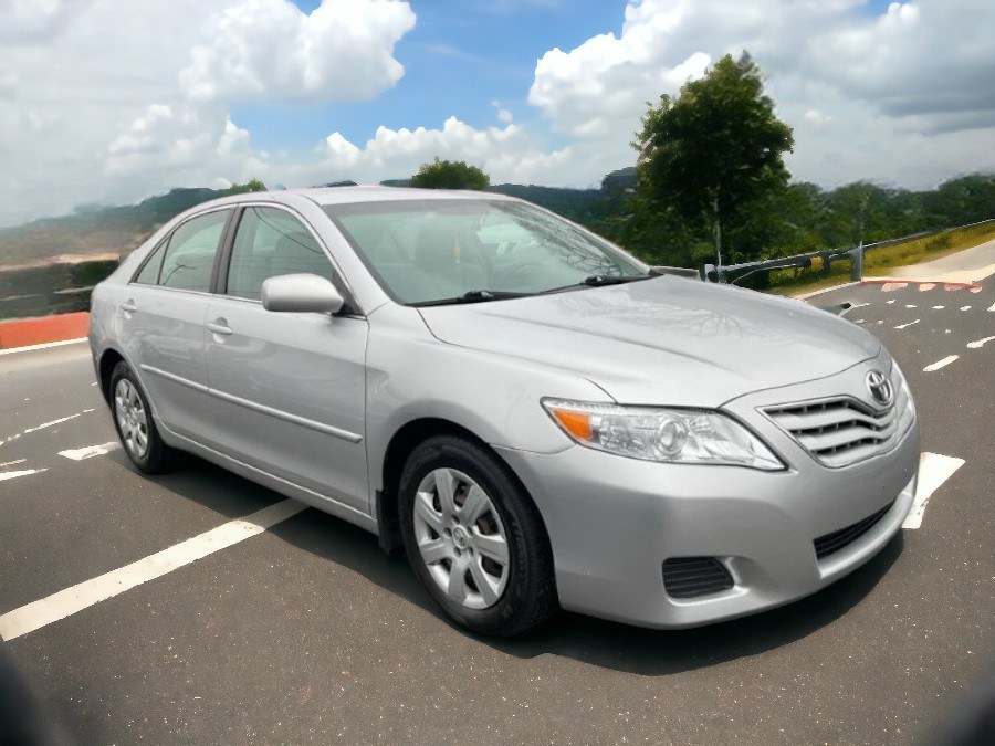 2010 Toyota Camry 4dr Sdn I4 Auto LE, available for sale in Waterbury, Connecticut | Jim Juliani Motors. Waterbury, Connecticut