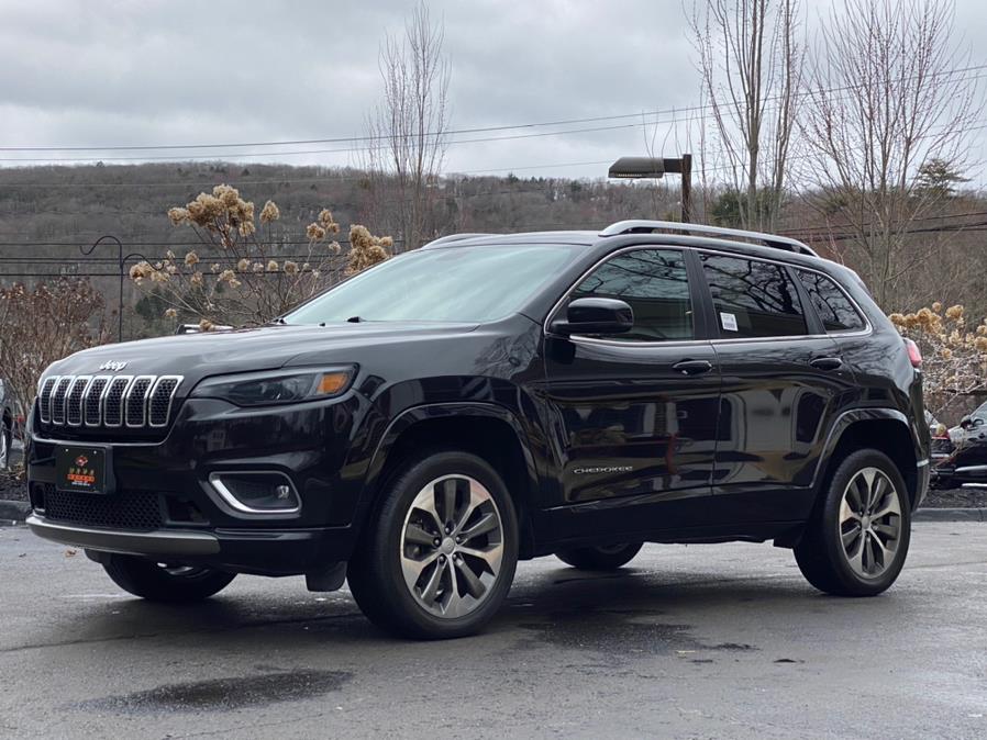 2019 Jeep Cherokee Overland 4x4, available for sale in Canton, Connecticut | Lava Motors. Canton, Connecticut