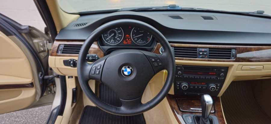 2009 BMW 3 Series 4dr Sdn 328i xDrive AWD, available for sale in Clinton, Connecticut | M&M Motors International. Clinton, Connecticut 2009 BMW 3 Series 4dr Sdn 328i xDrive AWD, available for sale in Clinton, Connecticut | M&M Motors International. Clinton, Connecticut